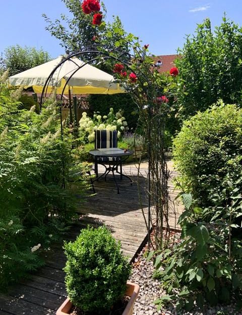 GARTENANSICHT