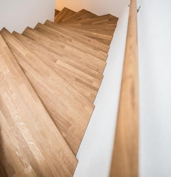 TREPPENHAUS FERTIG