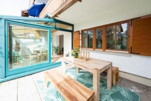 GESCHÜTZTER AUßENBEREICH