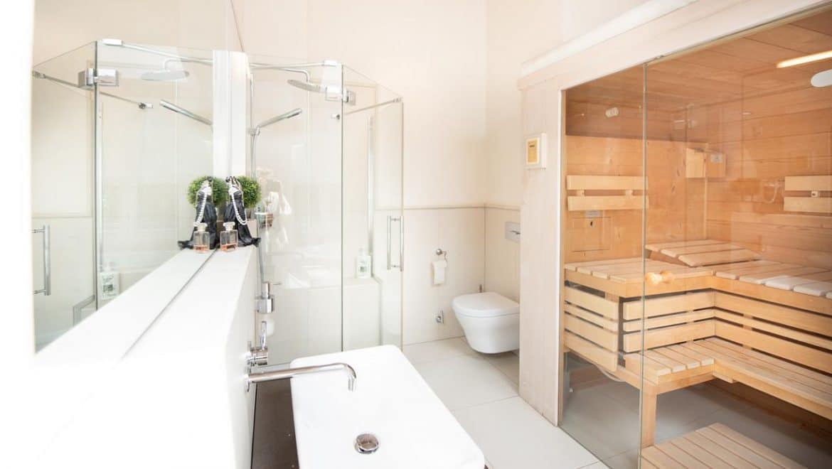 KOMFORTBAD MIT SAUNA
