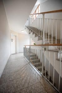 GEPFLEGTES TREPPENHAUS