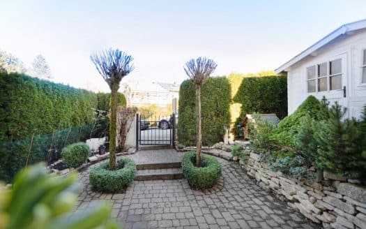 WOHLF&Uuml;HLHAUS IN BEVORZUGTER LAGE &ndash; LICHTDURCHFLUTET, HOCHWERTIG, FAMILIENTAUGLICH