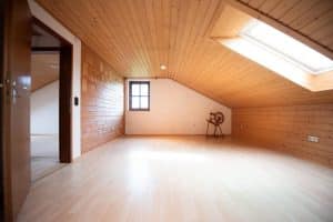 STUDIO IM DACHGESCHOSS