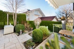 BLICK VON DER TERRASSE