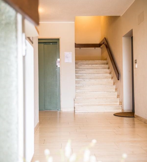 TREPPENHAUS MIT LIFT