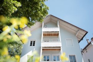 ANSICHT AUF'S HAUS