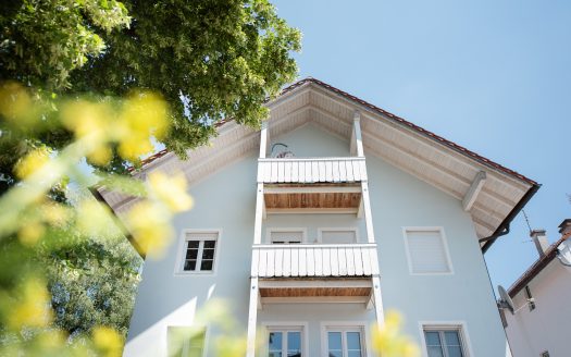 ZENTRAL WOHNEN &ndash; ENTSPANNT LEBEN &ndash; GEM&Uuml;TLICHE DACHWOHNUNG