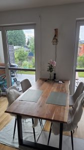 Wohnraum mit Essplatz