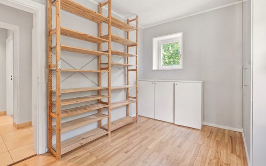 HOLZKIRCHEN HAID &ndash; GEPFLEGTES FAMILIENHAUS MIT GROSSEM POTENTIAL