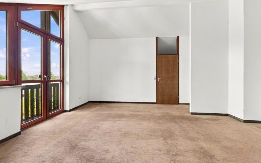 Reihenendhaus in Holzkirchen &ndash; Viel Potenzial. Sch&ouml;ner Garten. Attraktive Ortsrandlage