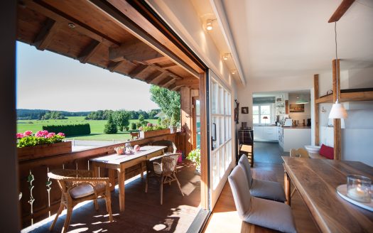 Sonnig wohnen vor den Toren M&uuml;nchens &ndash; 4 Zimmer mit gro&szlig;em Balkon und eigenem Garten, BRB Anschlu&szlig;
